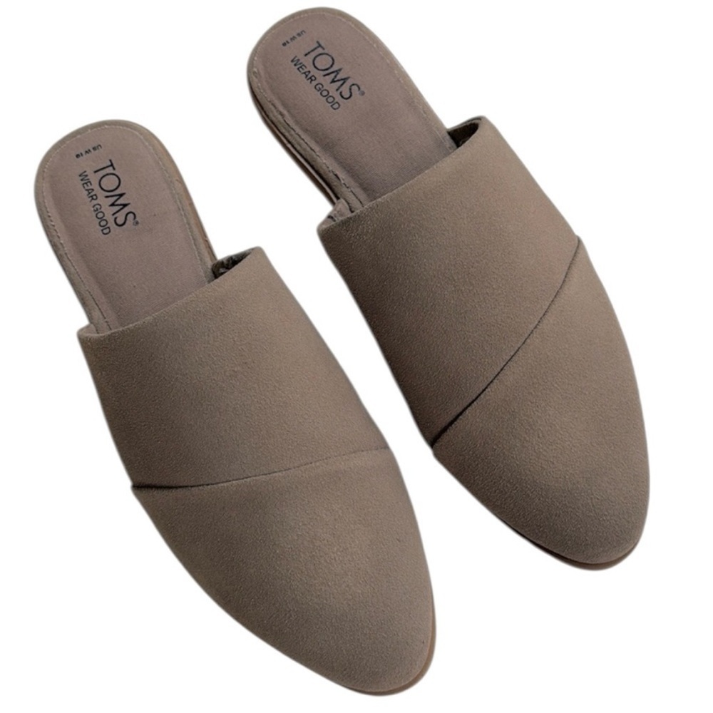 Like New Toms Leather Jade Mule Flats Taupe
Size 10